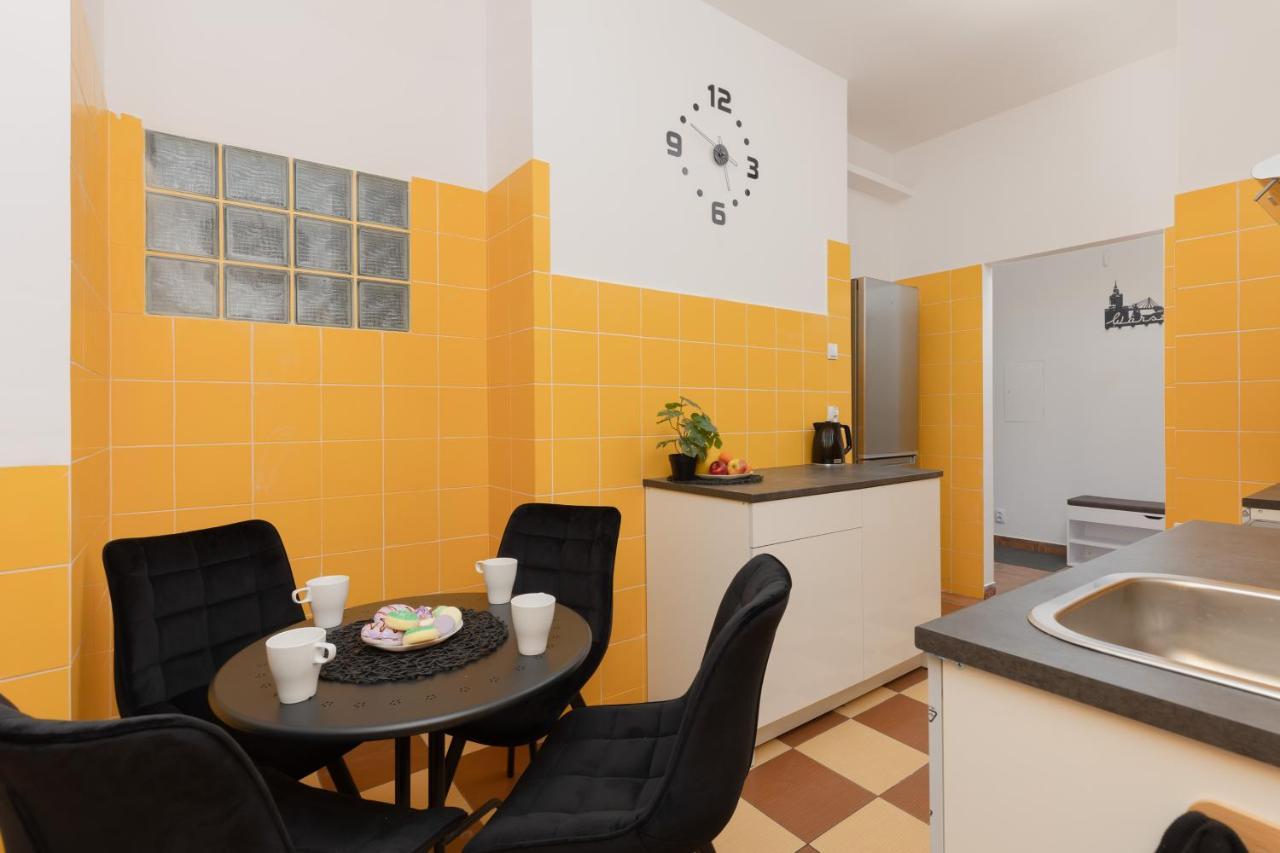 Metro Plac Wilsona Apartments Mickiewicza By Noclegi Renters Varsovia Exterior foto