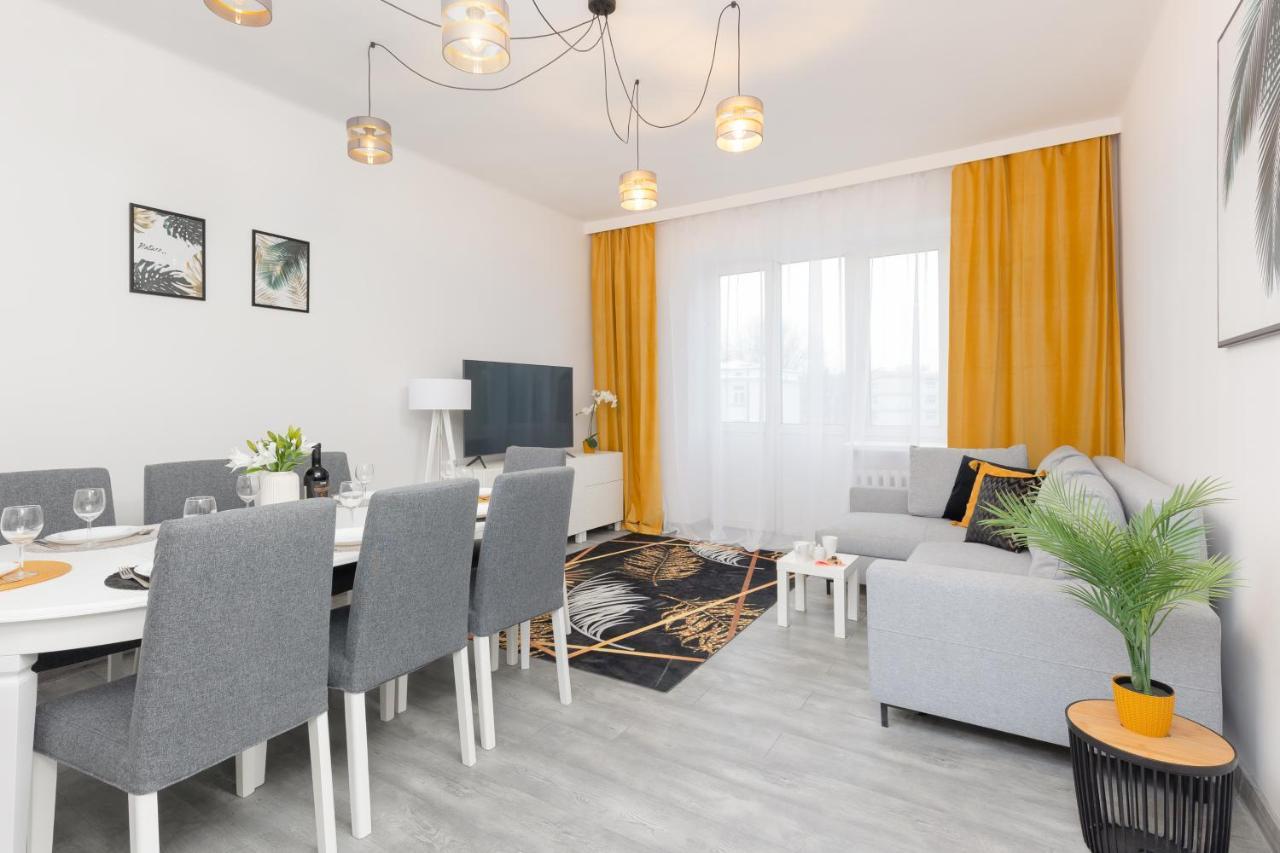 Metro Plac Wilsona Apartments Mickiewicza By Noclegi Renters Varsovia Exterior foto