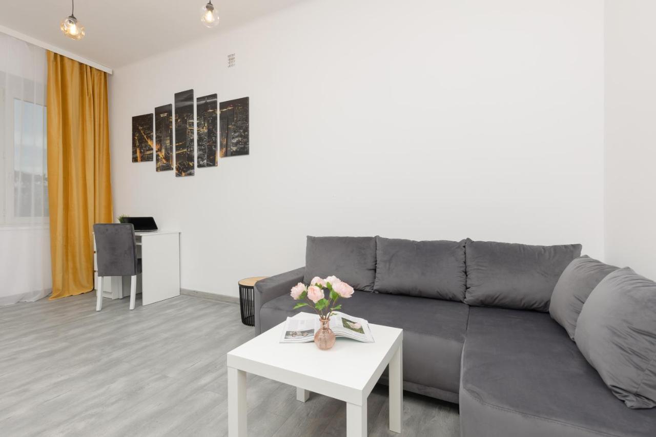 Metro Plac Wilsona Apartments Mickiewicza By Noclegi Renters Varsovia Exterior foto